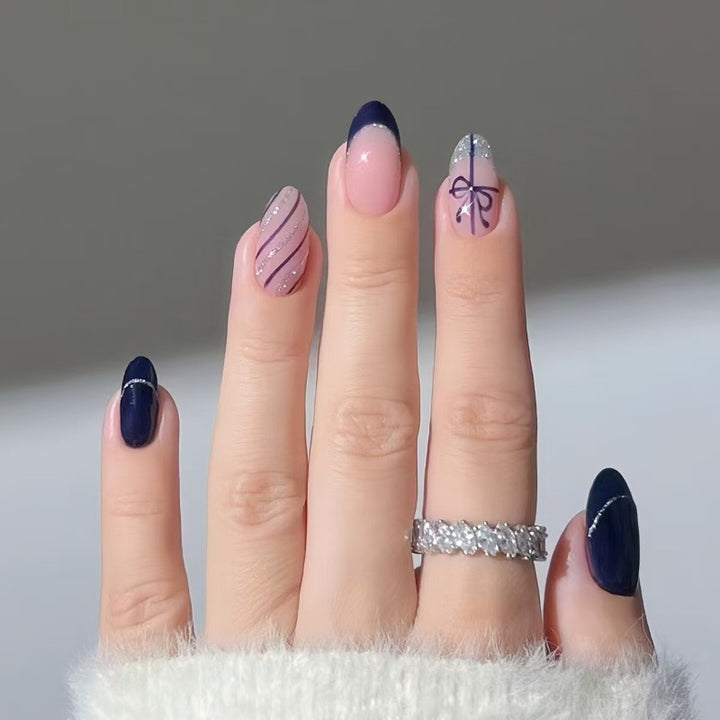 Kreative Kunstnägel mit elegantem Design Karnz