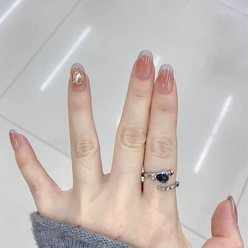 Elegantes Press-On Nagelkunst-Set