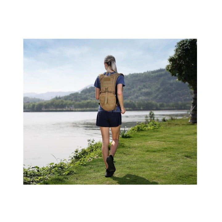 Tactical Rucksack mit Trinksystem Karnz