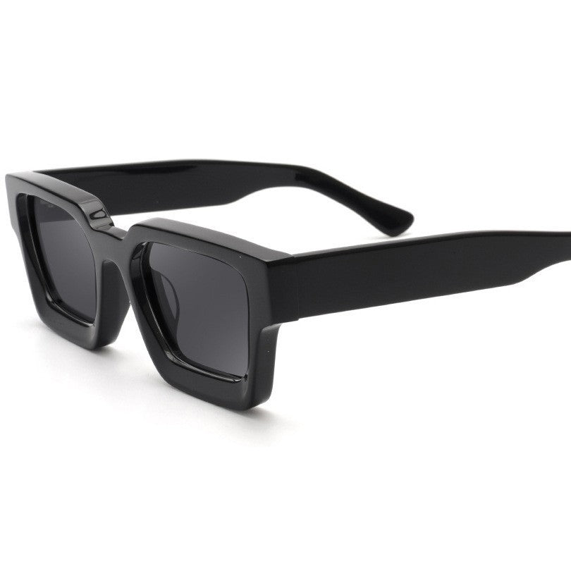 Damen Designer-Sonnenbrille mit auffälligem Rahmen und polarisierten Gläsern Karnz