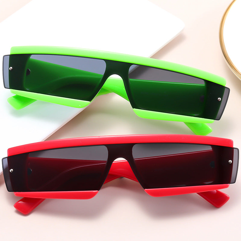 Damen futuristische Sportsonnenbrille Karnz