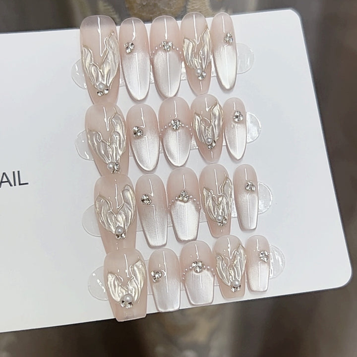 Elegantes Texturiertes Press-On Nail Set Karnz