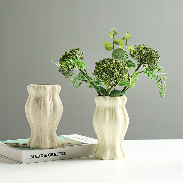 Elegante dekorative Keramikblumenvase