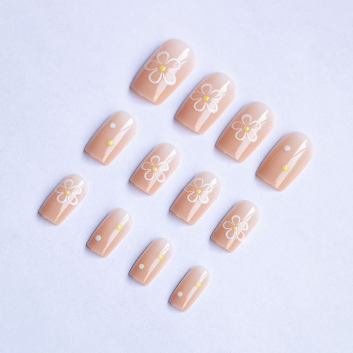 Elegante Blumen Nagelkunst