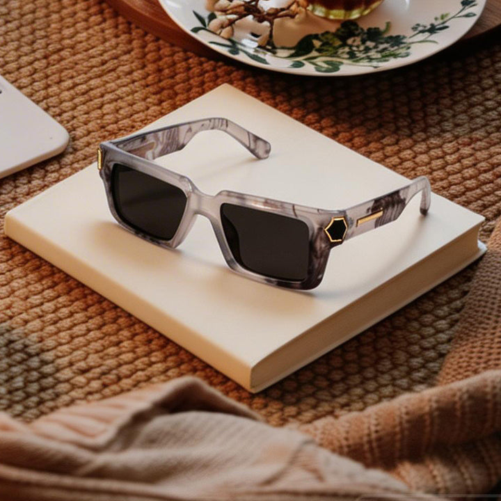 Damen stilvolle Designer-Sonnenbrille mit hochwertigem Rahmen und polarisierenden Gläsern Karnz