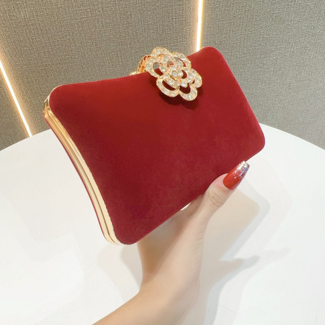 Elegante florale Brosche Abendtasche