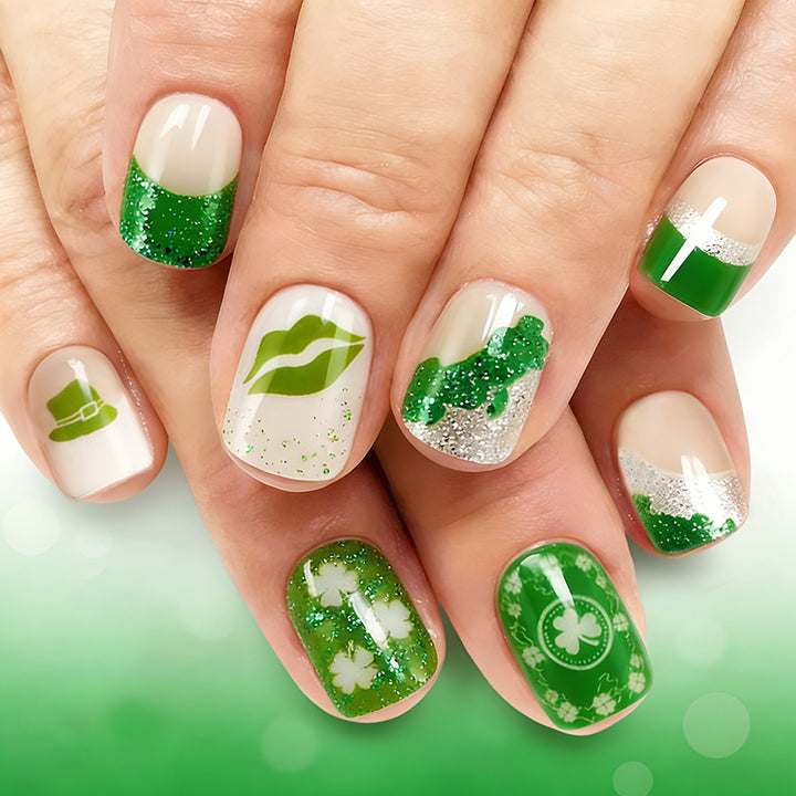 Festliches grünes Themen-Press-On-Nagelset Karnz