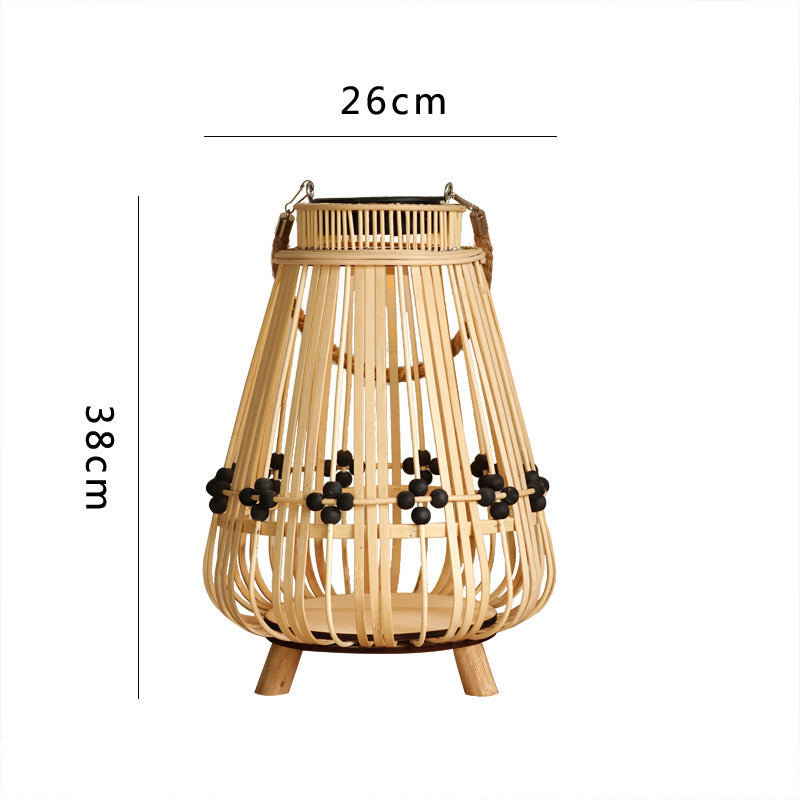 Dekorativer Lichtspender mit natürlichem Rattan Karnz