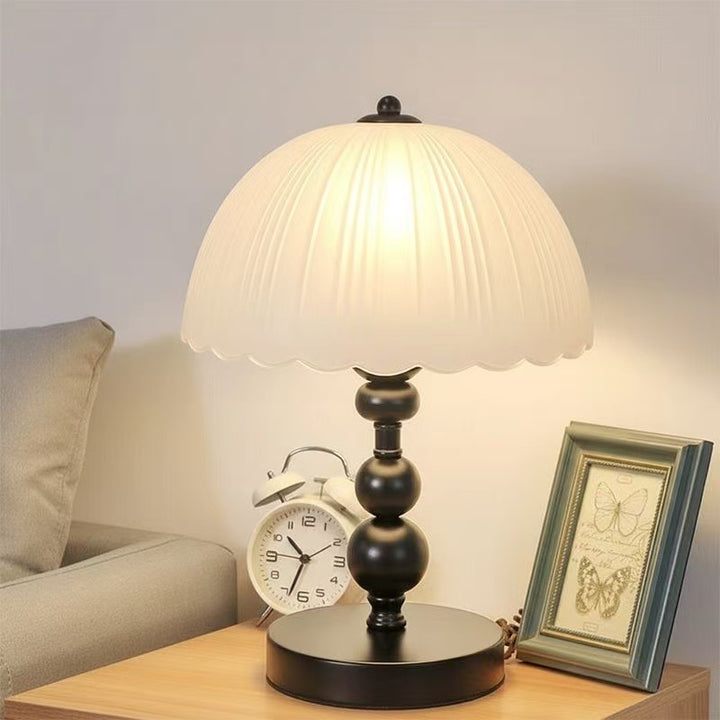 Elegante Muschel-förmige Tischlampe