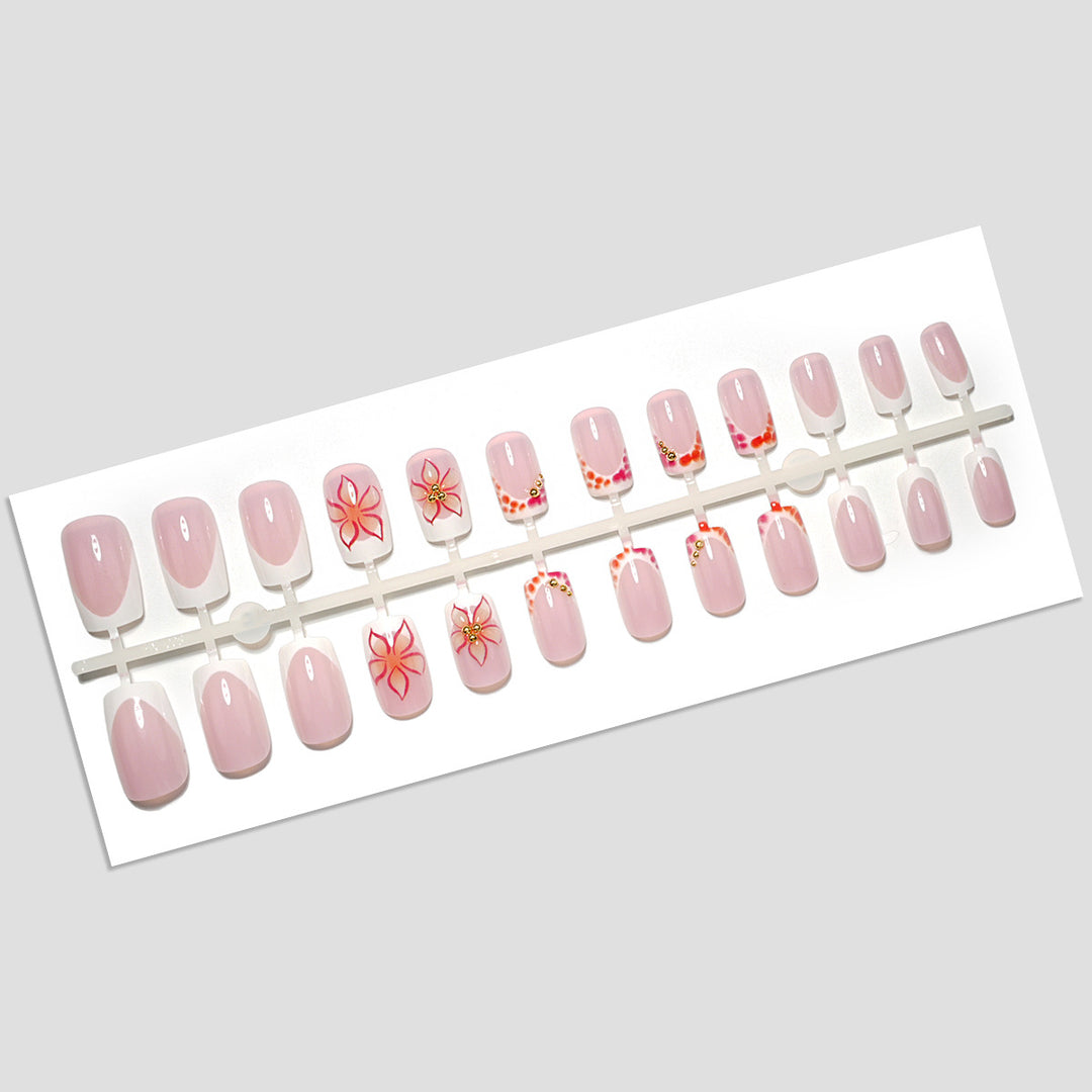 Künstlerische Nagelkunst