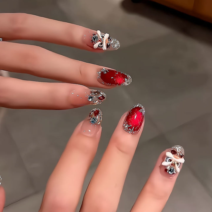Künstlerische mit Strass veredelte Nagelverlängerungen Karnz