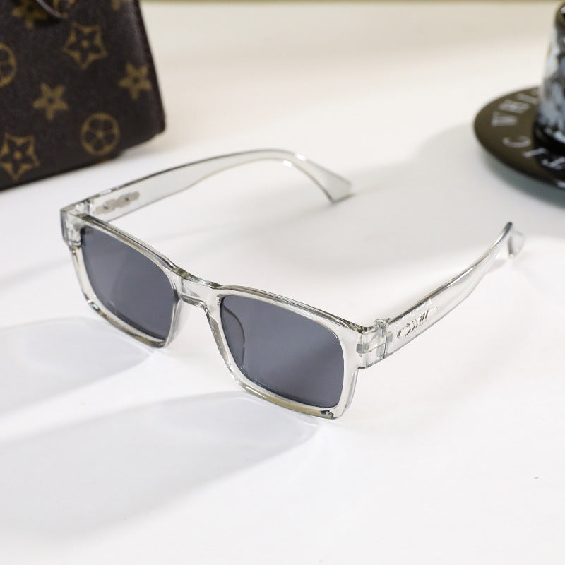 Damen modische Lesebrille mit elegantem Design Karnz