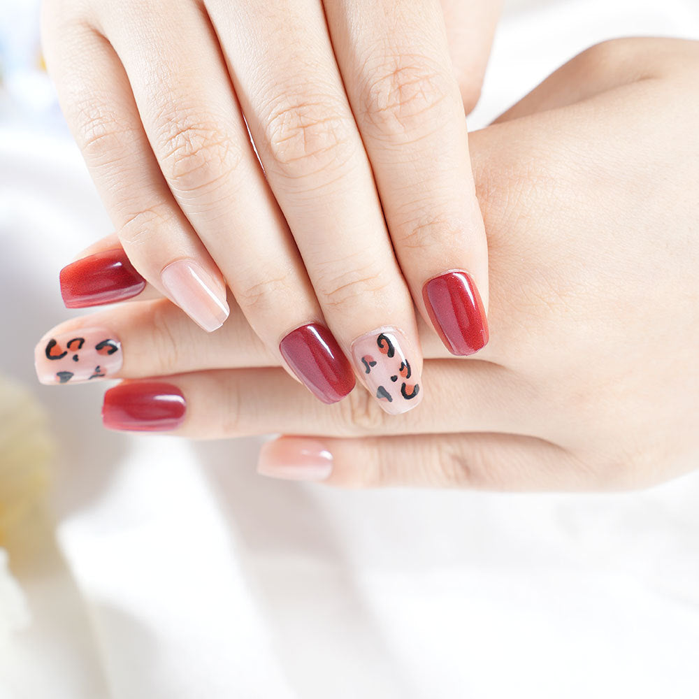 Stylisches Leopardenmuster Nagelset Karnz