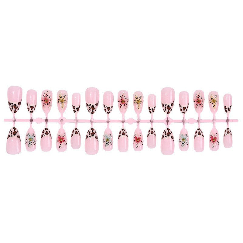 Stylisches Tierdruck Press-On Nagelset Karnz