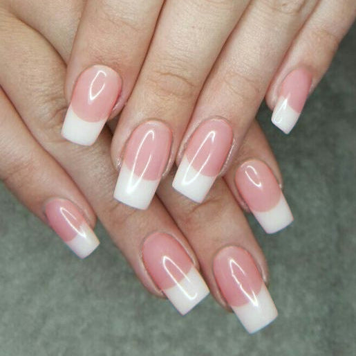 Premium French Tip Press-On Nägel Karnz