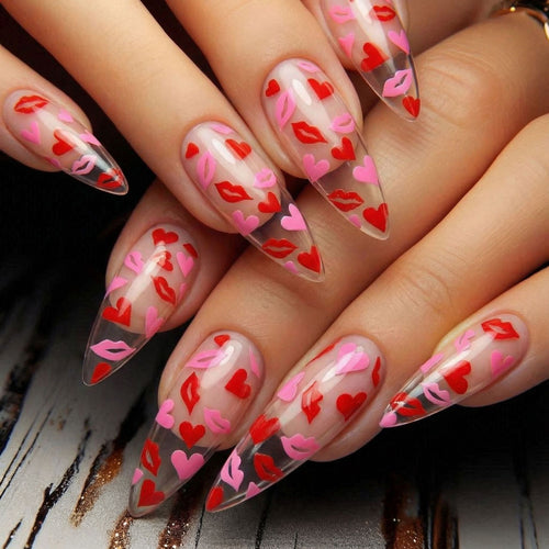 Künstliche Nagelspitzen mit Herzen Motiven Karnz