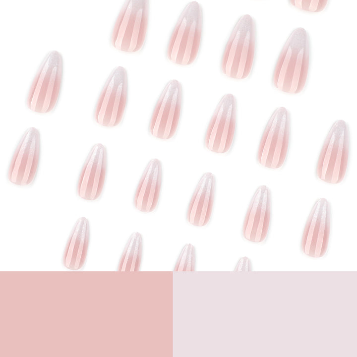 Elegante Nagelkunst mit Ombre-Design Karnz
