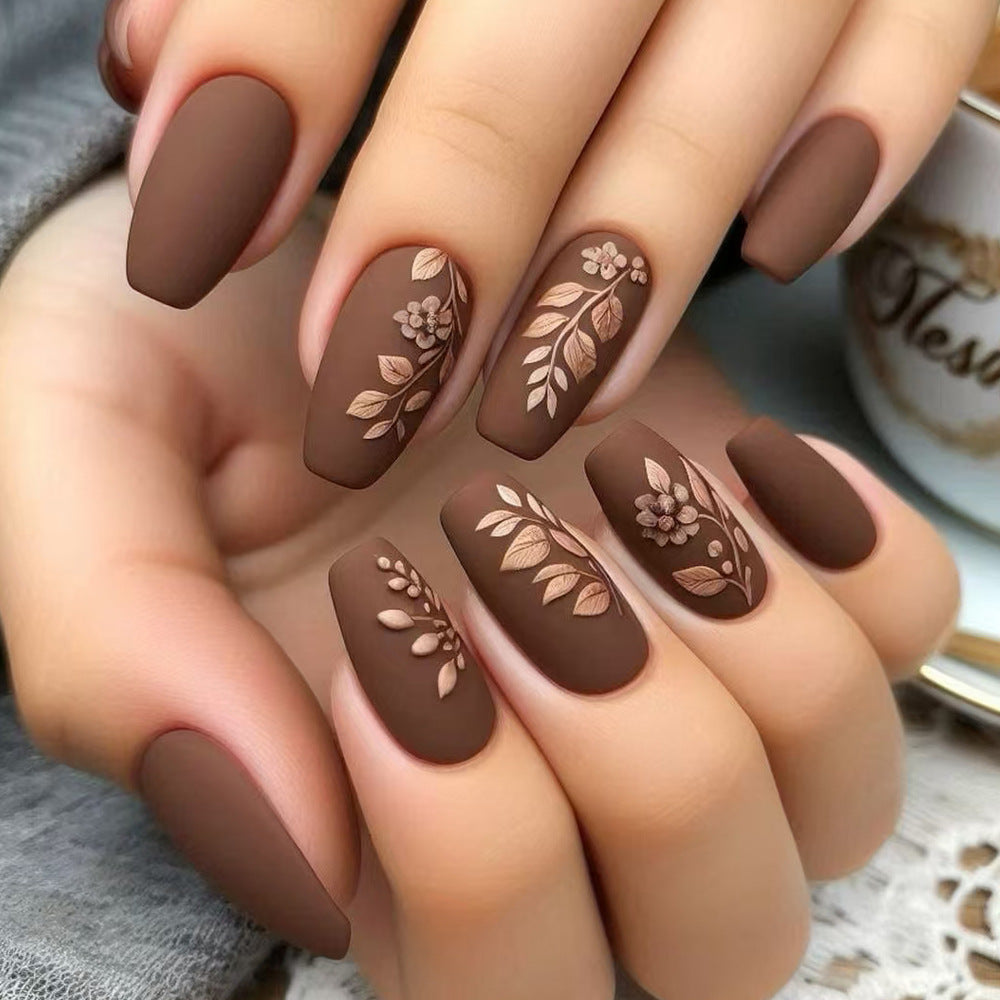 Elegante florale matte Press-On Nägel Karnz