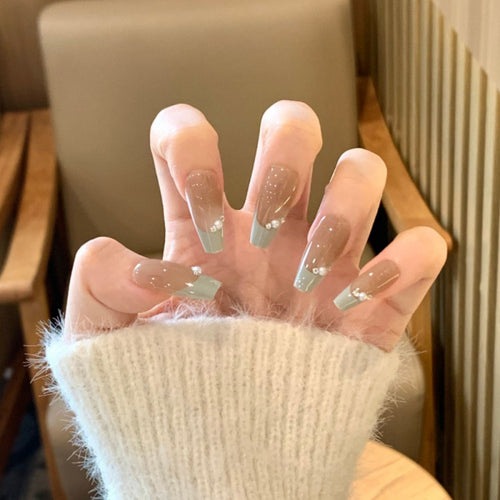Kunstnägel Set mit Glitzer-Design Karnz