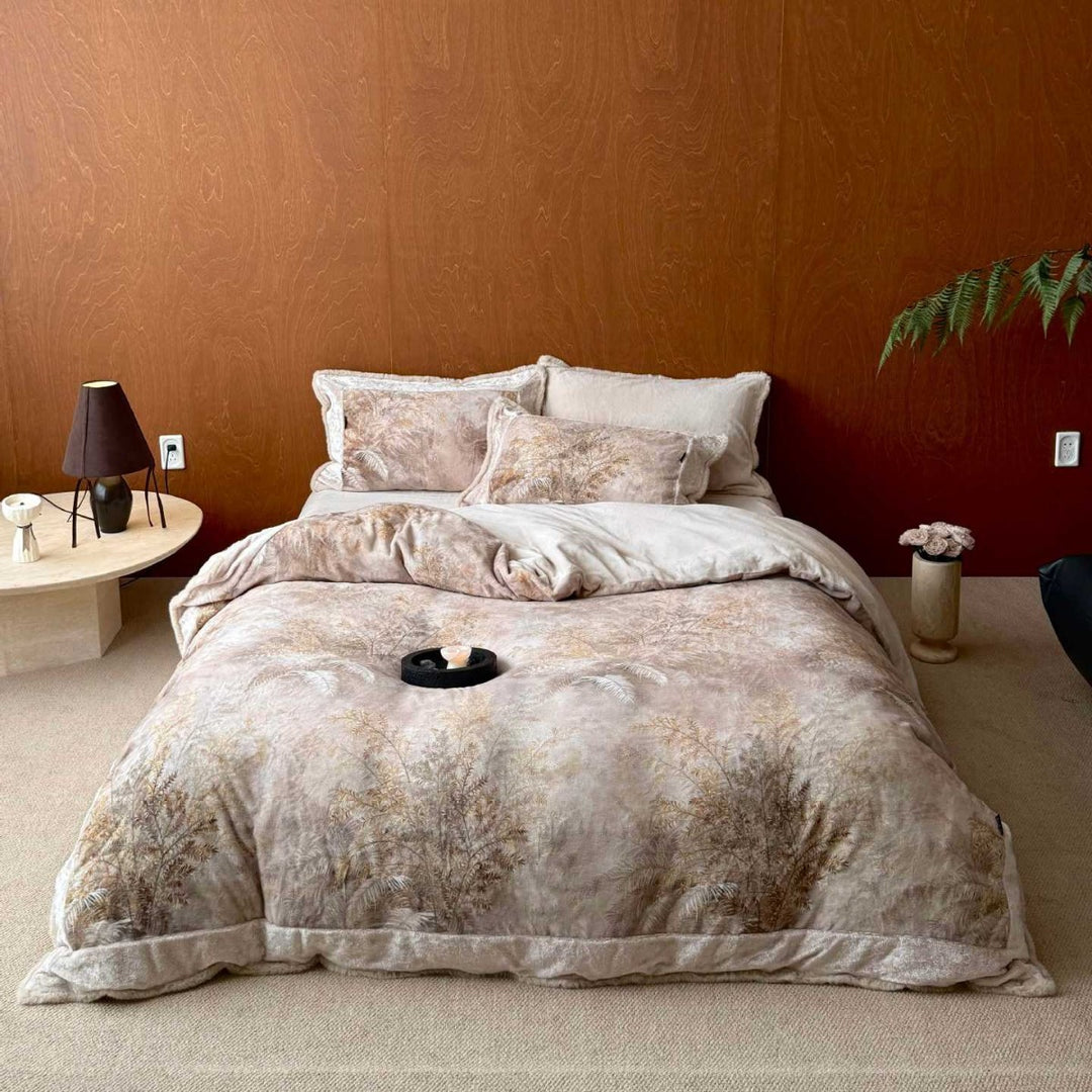 Luxuriöses samtiges Bettwäsche-Set mit Teddy-Fleece und floralem Motiv