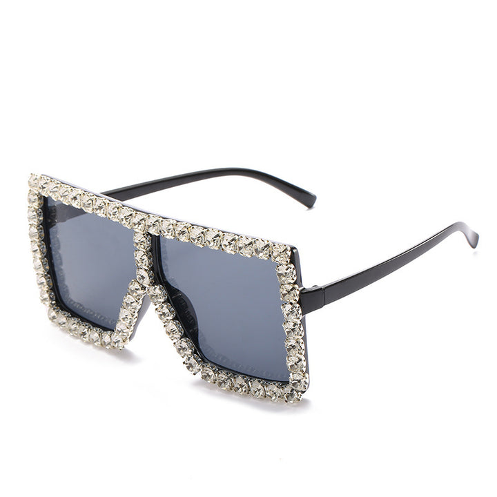 Damen modische Sonnenbrille mit Strassverzierung Karnz