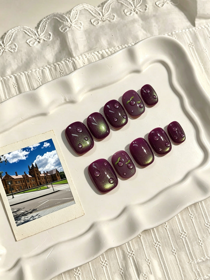 Dekoratives Press-On Nagelkunst-Set mit 3D Akzenten