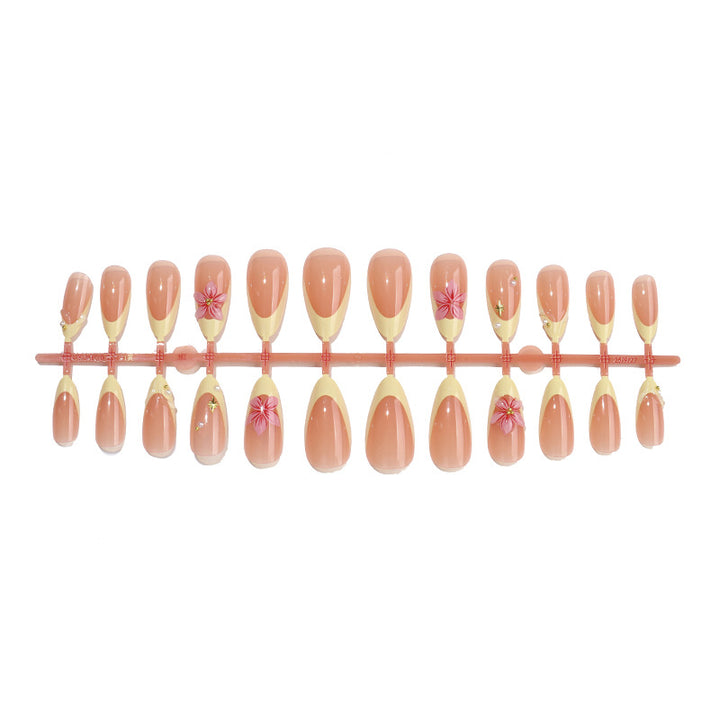 Elegantes blumeninspiriertes Press-On-Nagel-Set Karnz