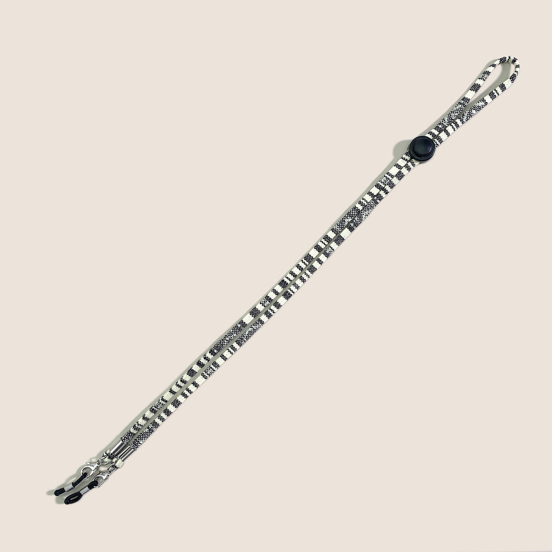 Stylischer verstellbarer Brillenhalter Karnz