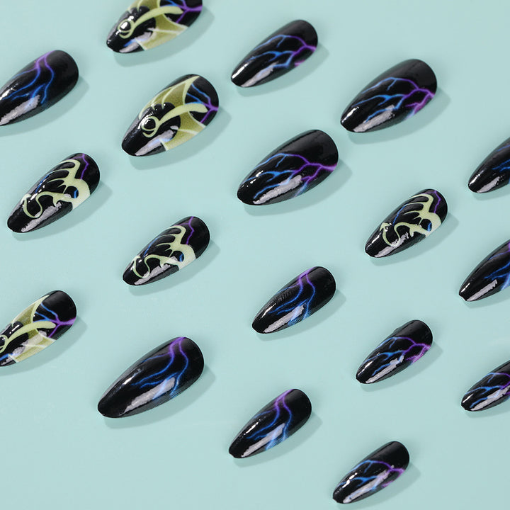 Kunstvolle Nageldesigns Karnz