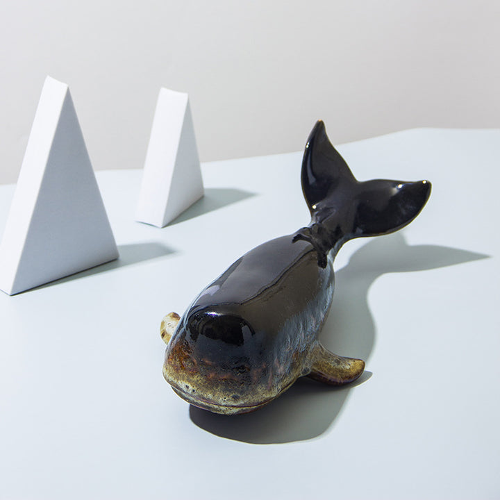 Künstlerische walförmige Keramikfigurine