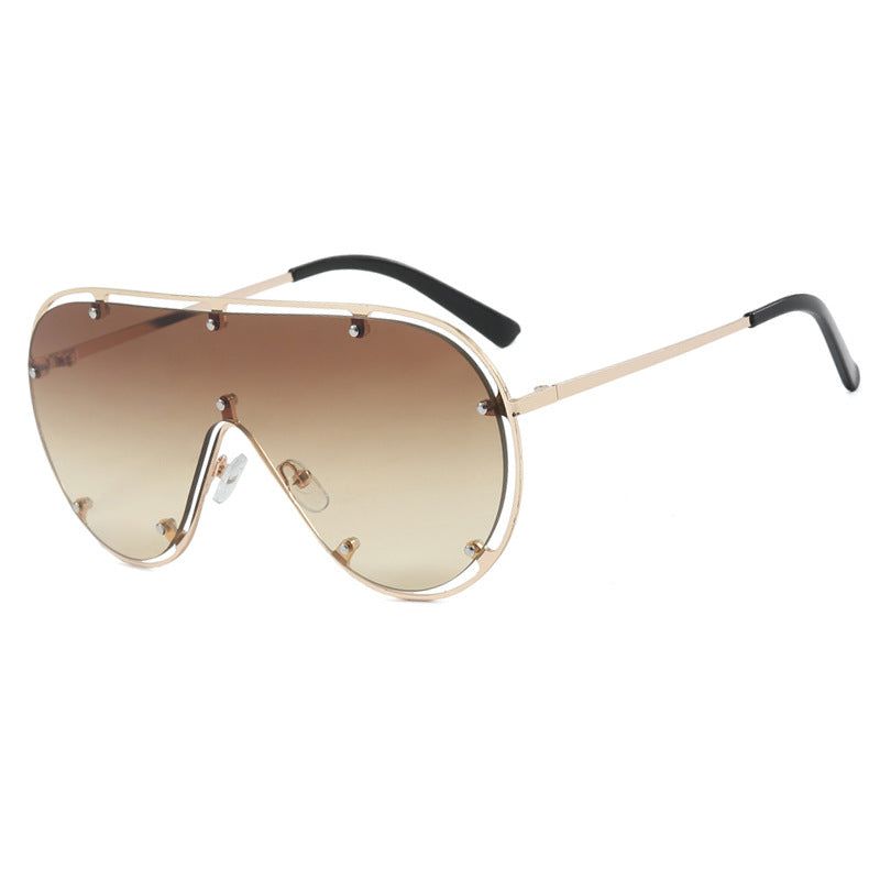 Damen modische oversized Sonnenbrille im stilvollen Retro-Design Karnz