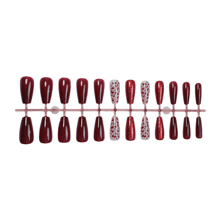 Glamouröses Press-On Nagelkunstset Karnz