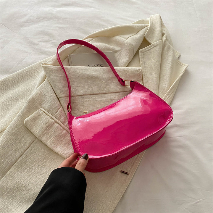 Chic Lackleder Schultertasche Karnz