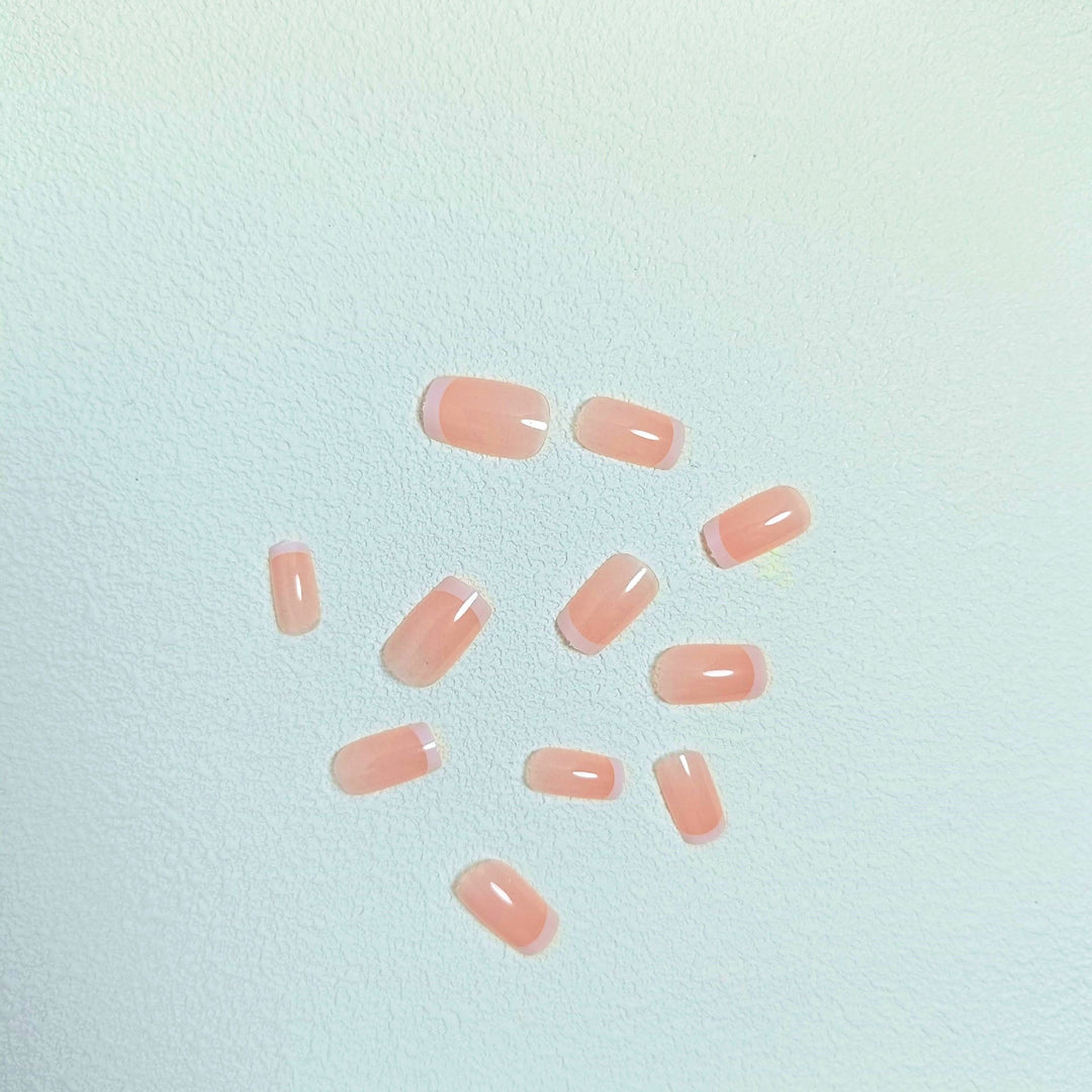 Elegante French Tip Drucknägel Set Karnz