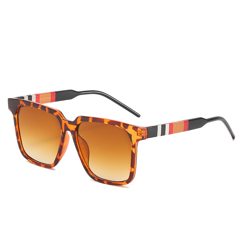 Damen stilvolle modische Sonnenbrille mit innovativem Design und trendigen Gläsern Karnz