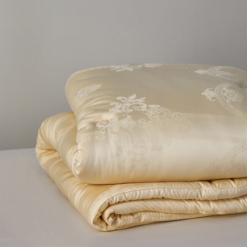 Edle gesteppte Bettdecke mit feinem Jacquard-Relief und Knopftuftung