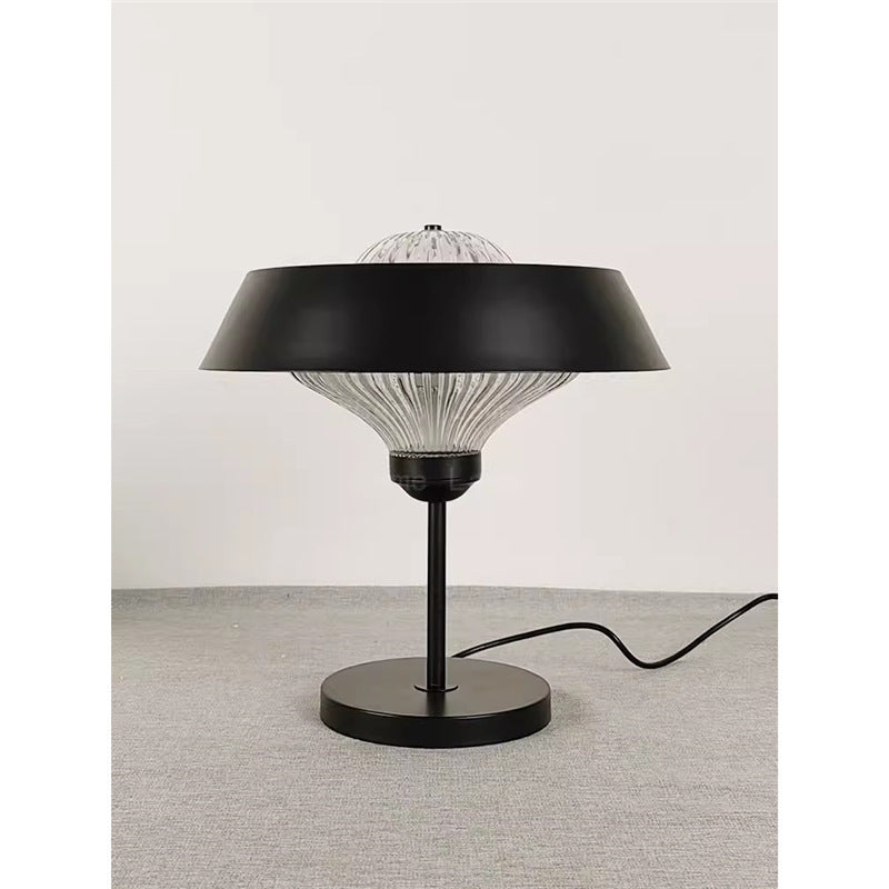 Moderne muschelförmige Tischlampe