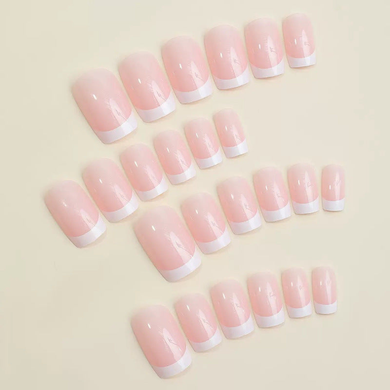 Elegante French Tip Druck-Nägel