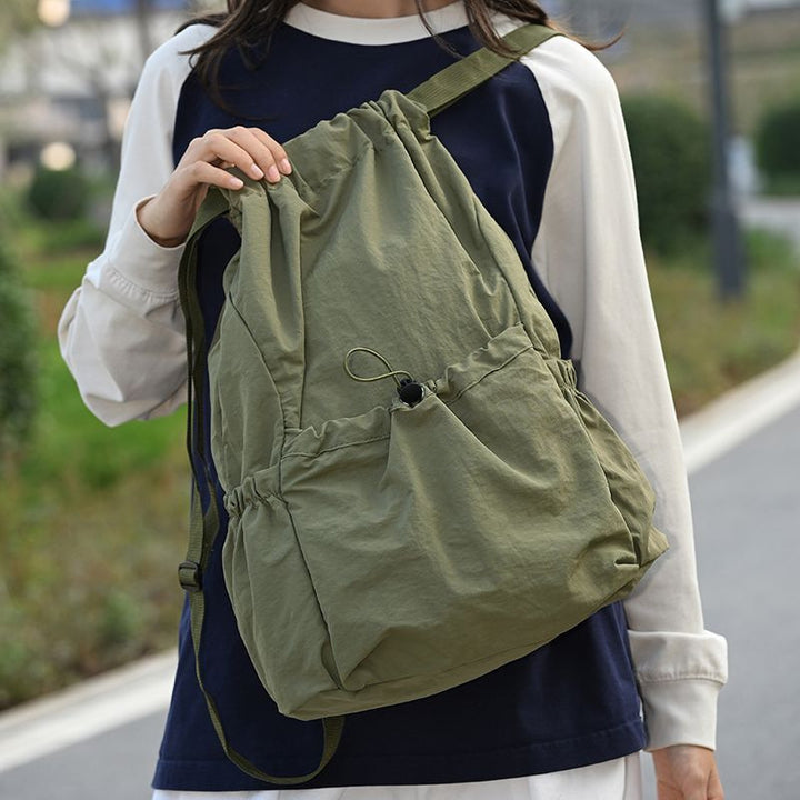 Leichter Outdoor-Rucksack mit Kordelzug