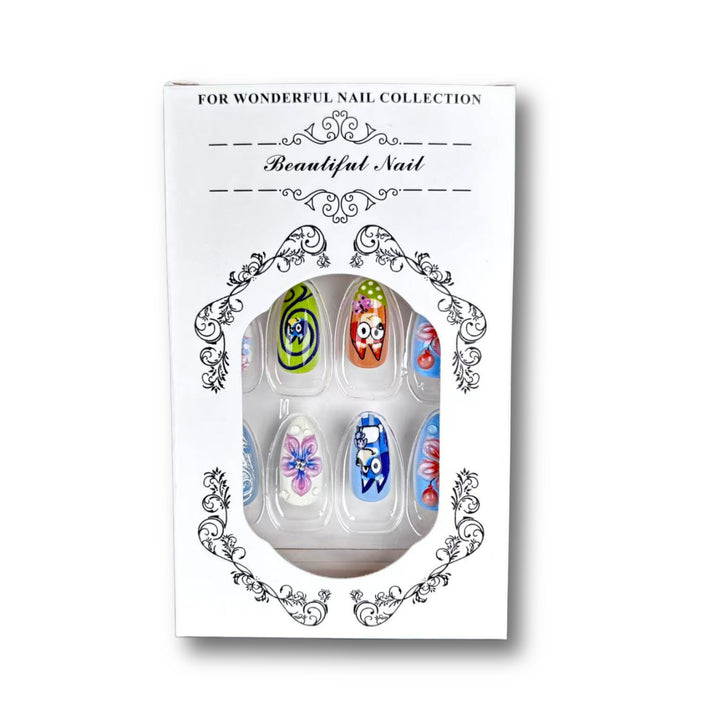 Verspieltes, von Cartoon inspiriertes Press-On Nagelkunstset
