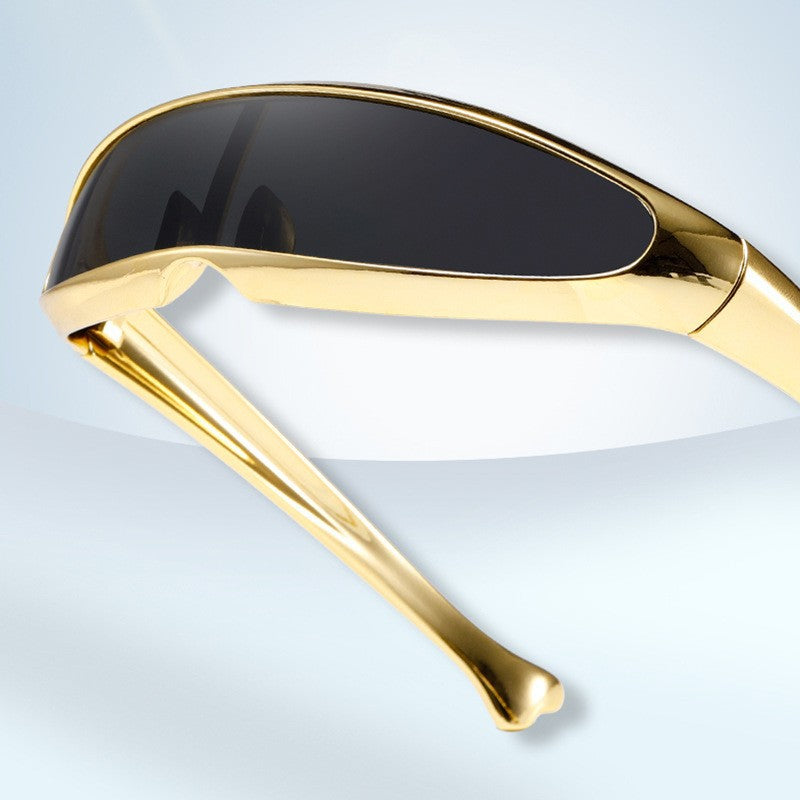 Damen Futuristische Designer-Sonnenbrille mit stilvollem goldenen Rahmen Karnz