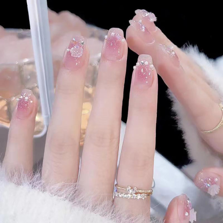 Glitzernde, mit Kristallen verzierte Press-On-Nageltips Karnz