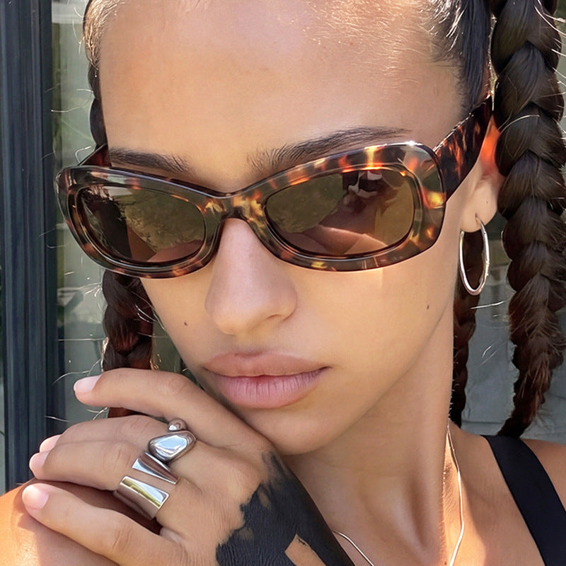 Damen modische Cat-Eye Sonnenbrille mit schützendem UV-Filter und elegantem Design Karnz
