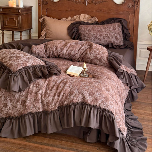 Floral Jacquard Rüschenduvetdeckenbezugset mit maßgeschneideter Rüsche am Saum