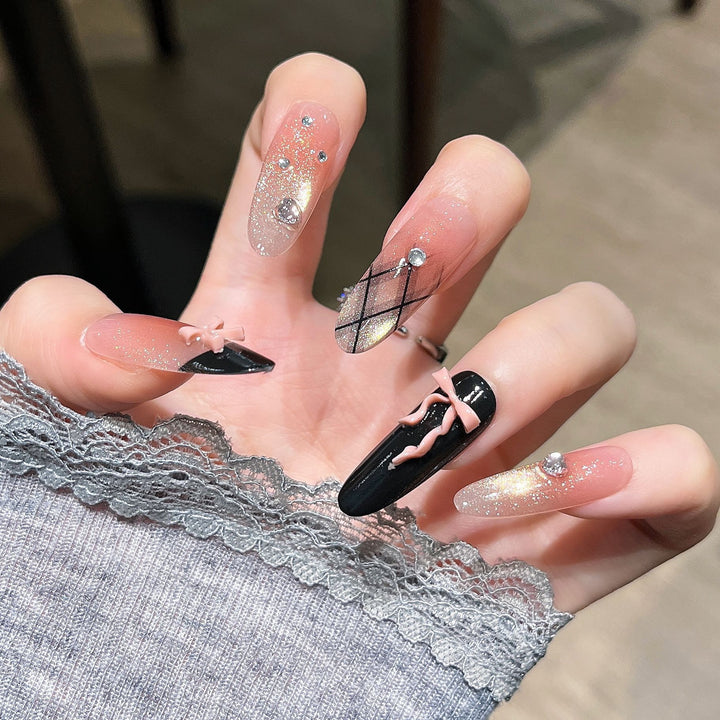 Künstlerisches vom Ozean inspiriertes Press-On Nageldesign Karnz