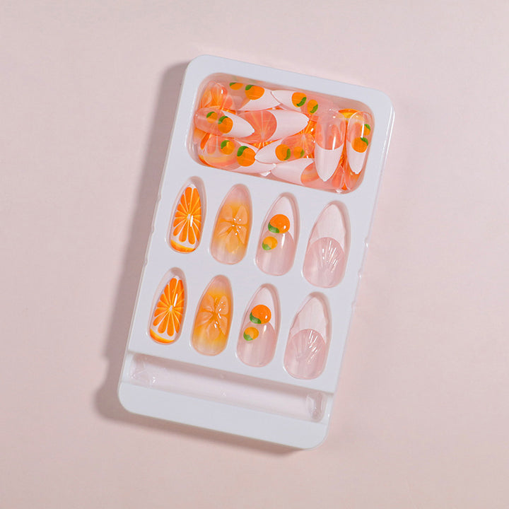 Premium Press-On Nail Set mit dekorativen Akzenten Karnz