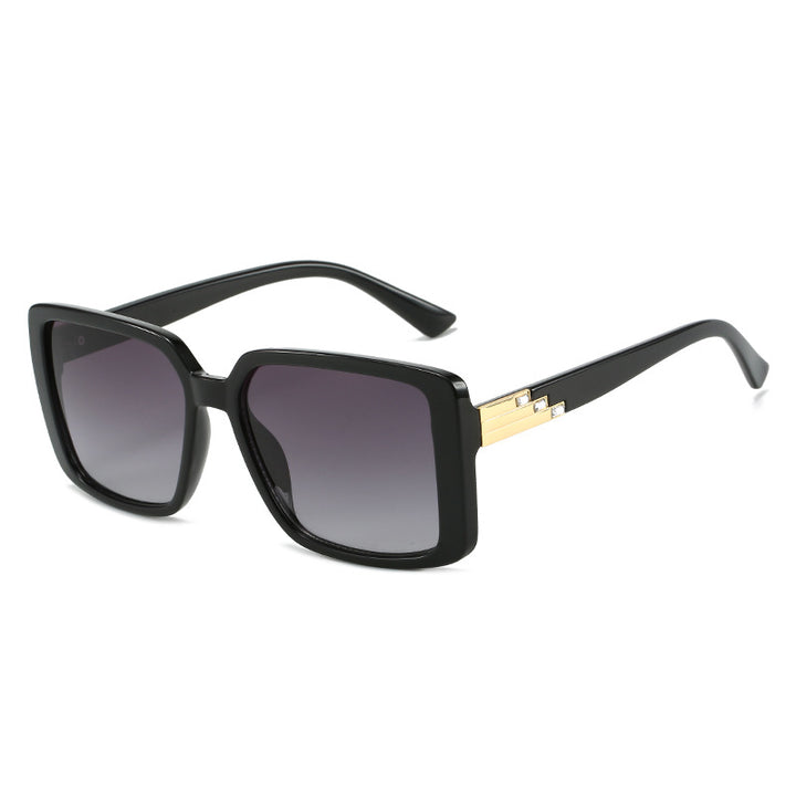 Damen modische quadratische Sonnenbrille mit trendigen Details Karnz