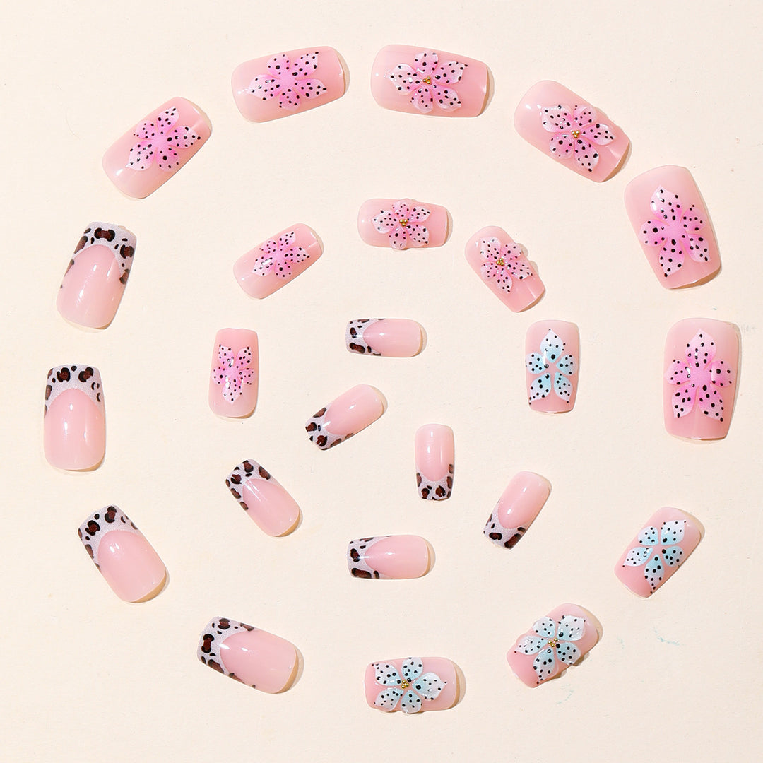 Dekoratives Floral Acryl Nagelkunst Set Karnz