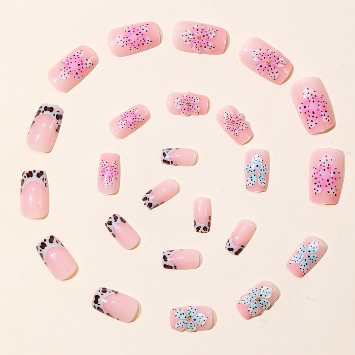 Dekoratives Floral Acryl Nagelkunst Set Karnz