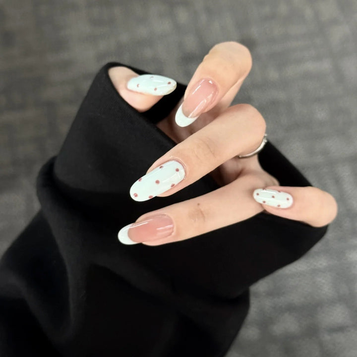 Stylisches Press-On Nagelkunst Set 1790745583
